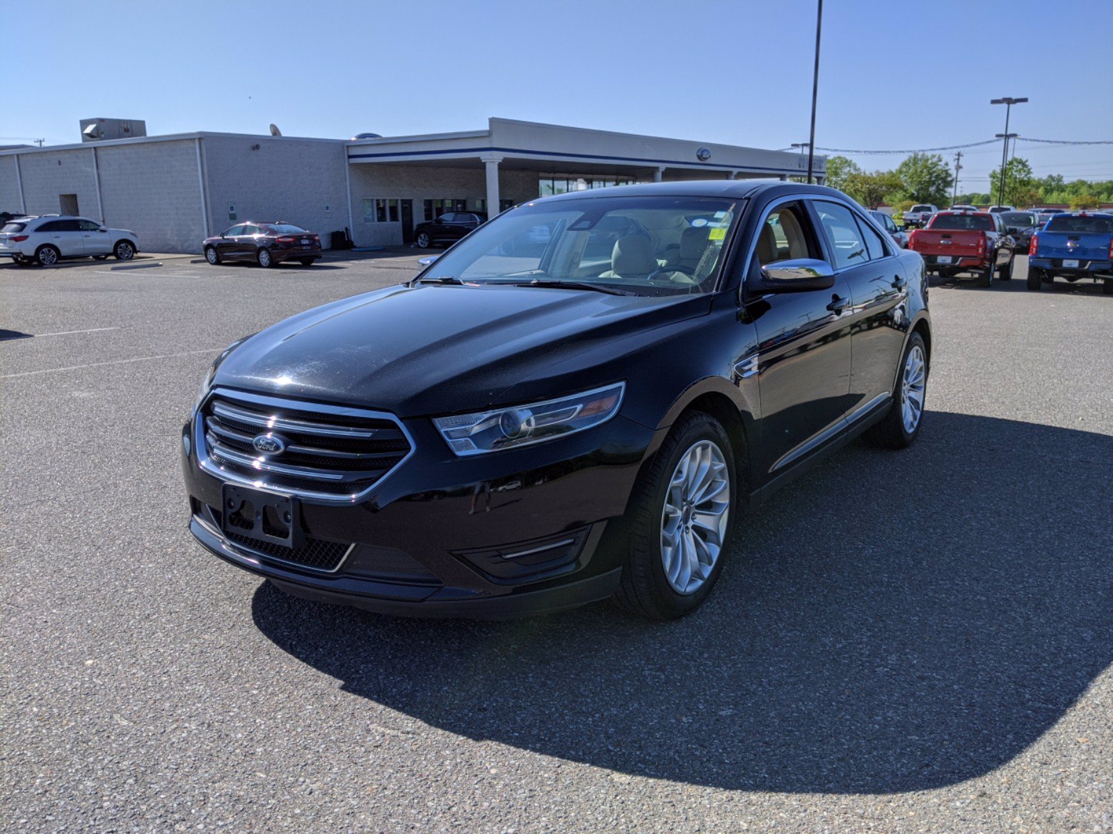 Ford taurus 2017