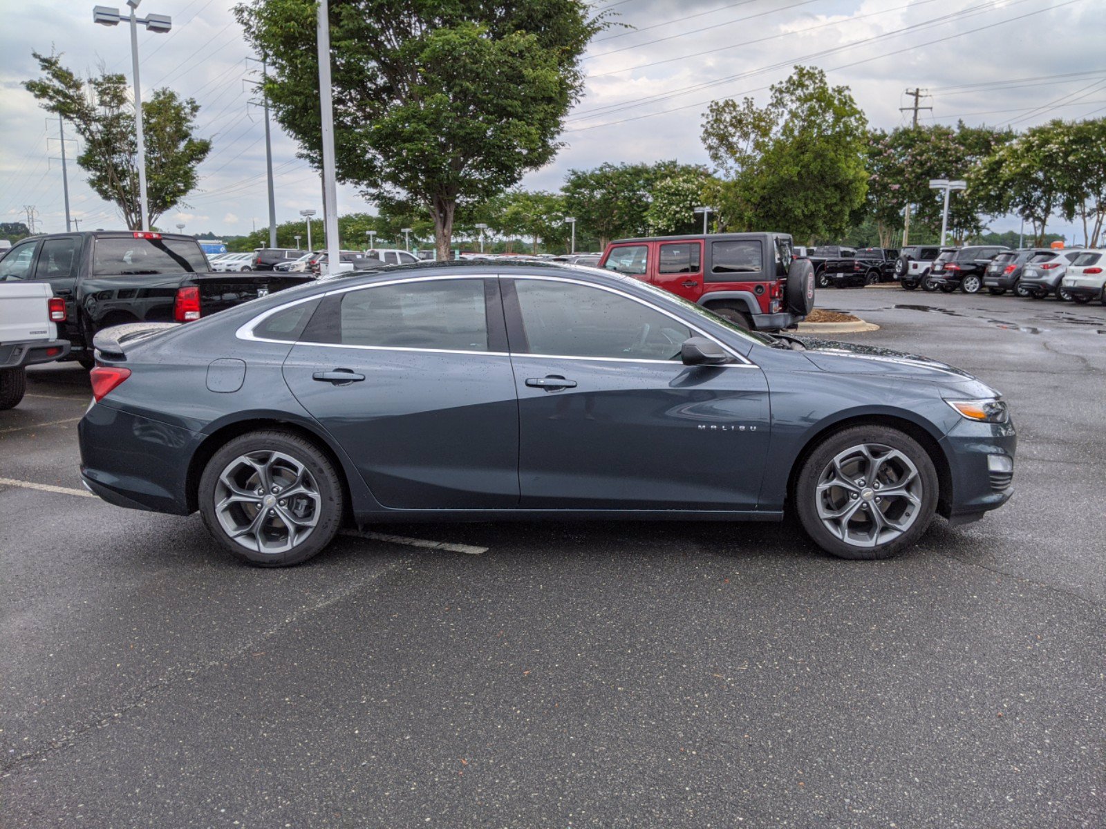 Pre-Owned 2019 Chevrolet Malibu RS FWD 4dr Car