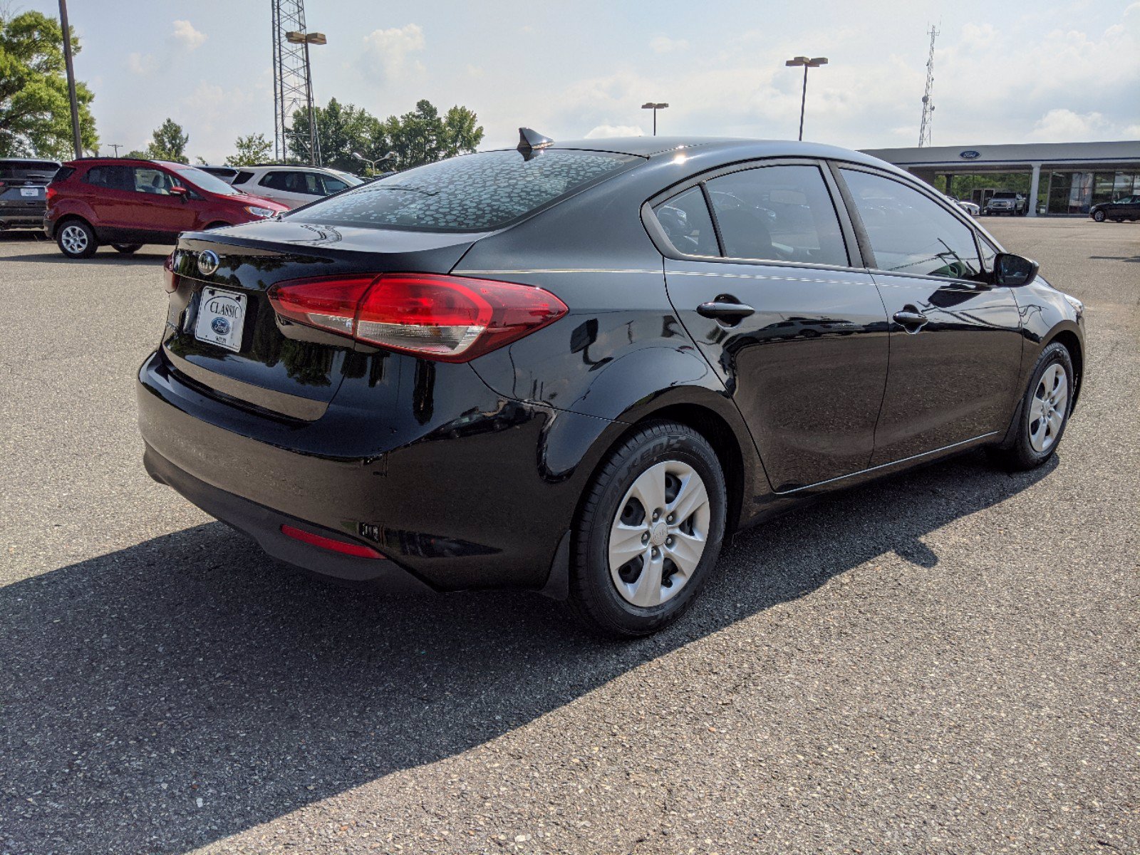 Pre-Owned 2018 Kia Forte LX FWD 4dr Car