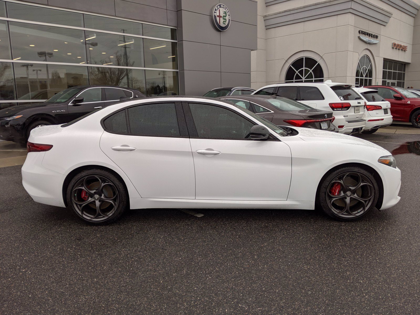 New 2020 Alfa Romeo Giulia Ti RWD Sedan